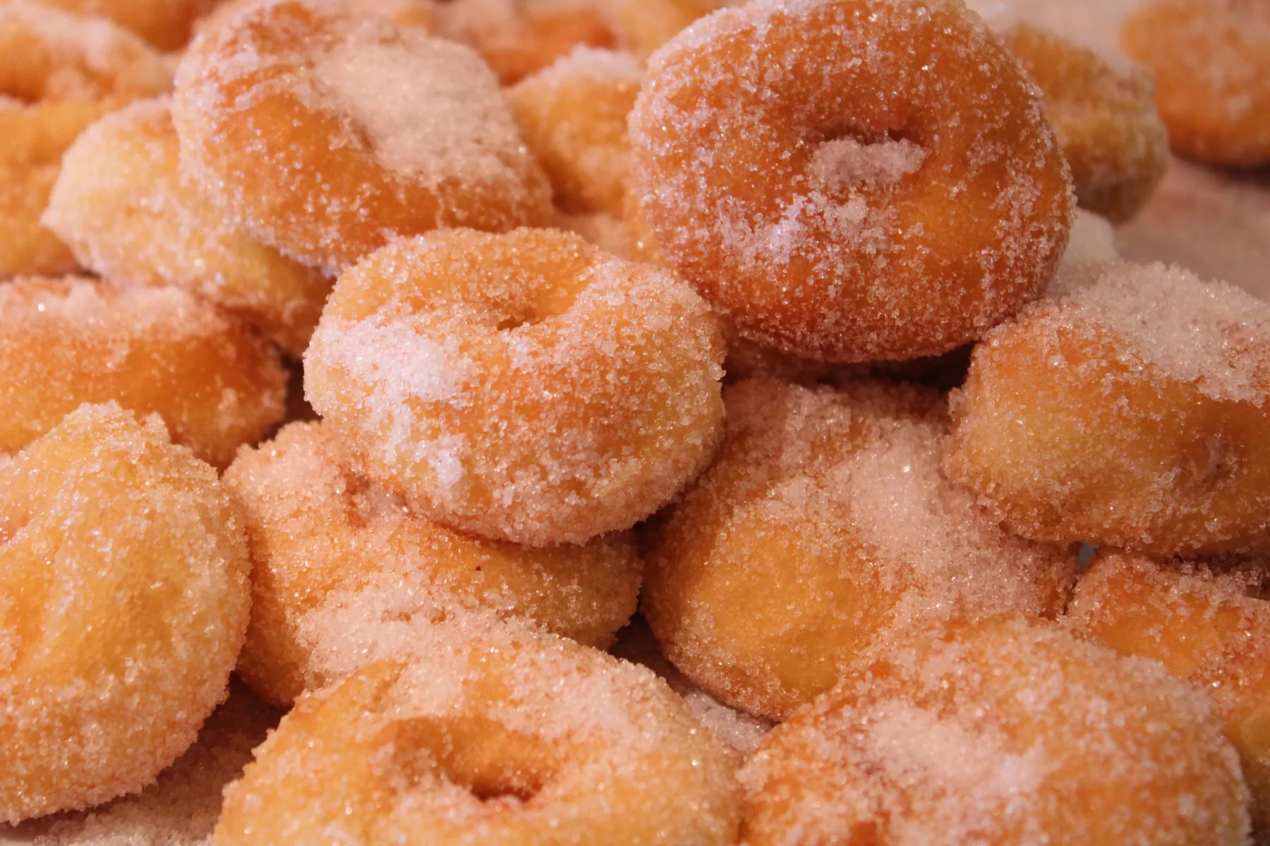 Buñuelos artesanales recién fritos