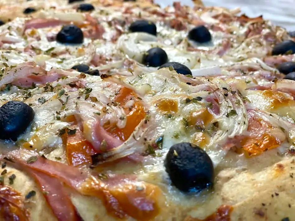 Focaccia artesanal con romero
